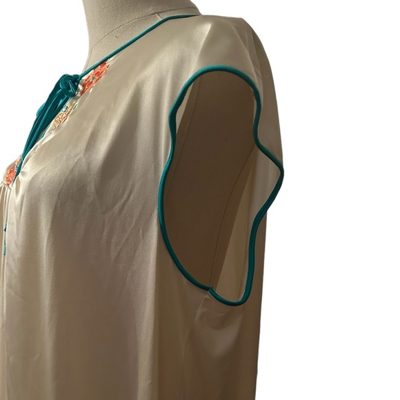 Vintage JCPenney Cottagecore Boho Nightgown - Picture 8 of 8